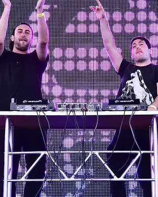 Two Friends Techno concert