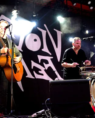 Violent Femmes Alternative concert